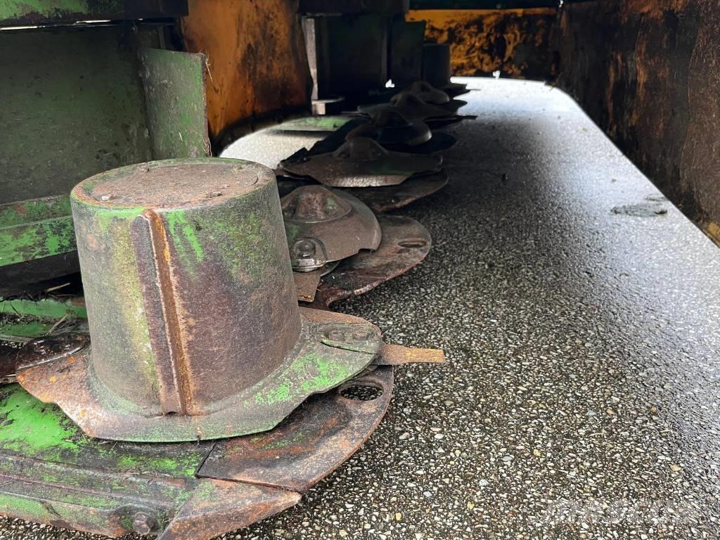 Krone Easy Cut 32 P جزازات