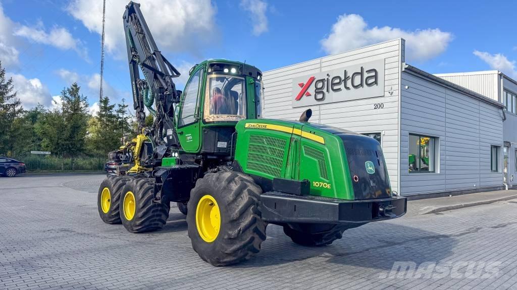 John Deere 1070 E حصادات