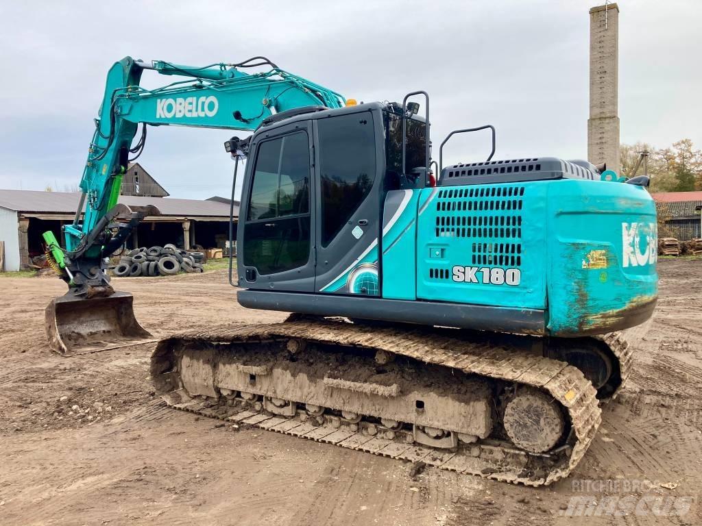 Kobelco SK180 حفارات زحافة