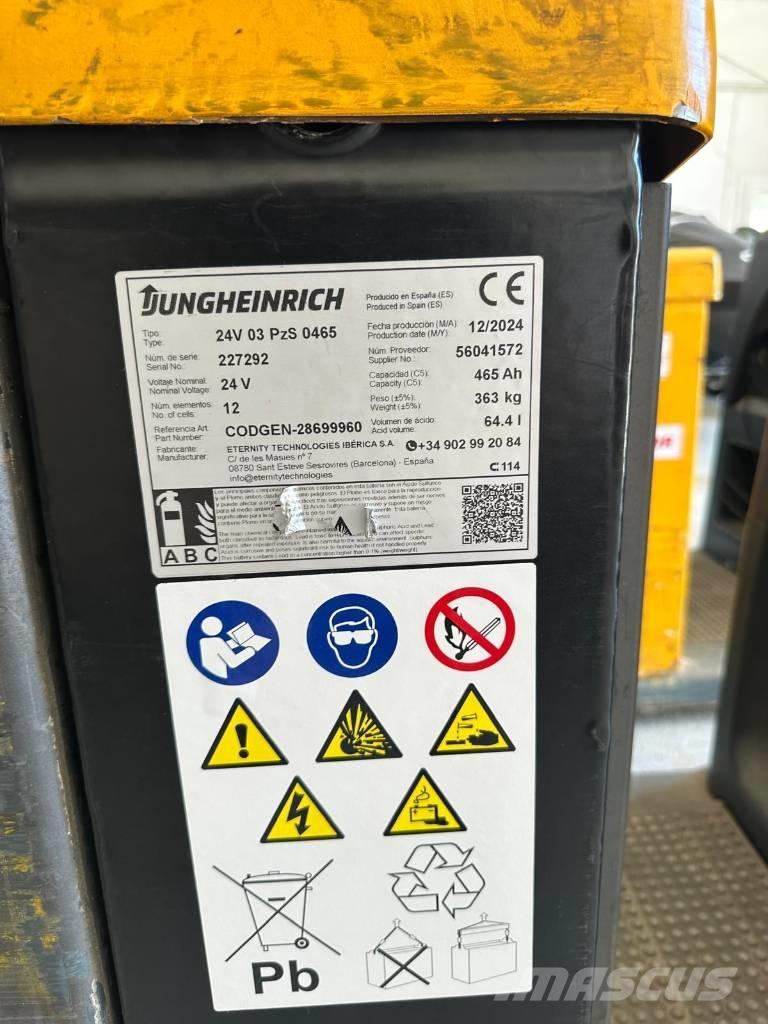 Jungheinrich ECE 225 معدات الرفع منخفض المستوى