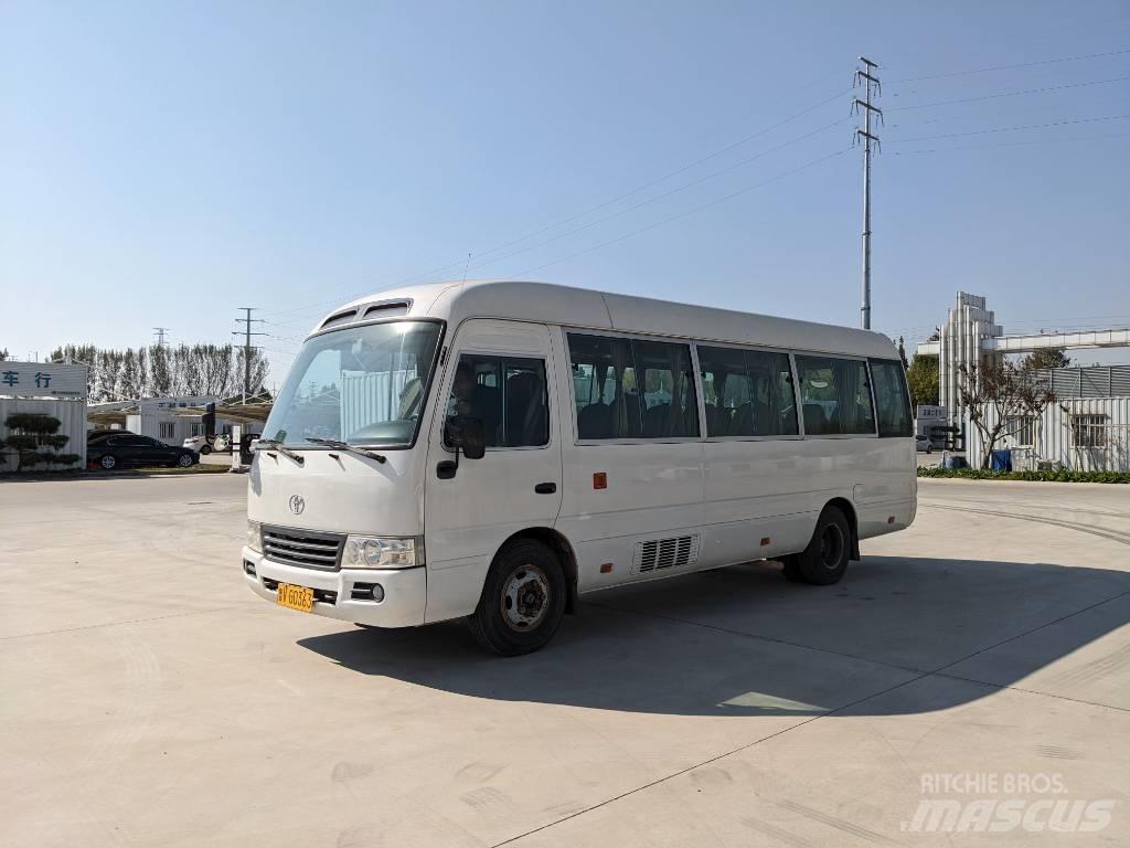 Toyota Coaster حافلة داخل المدينة