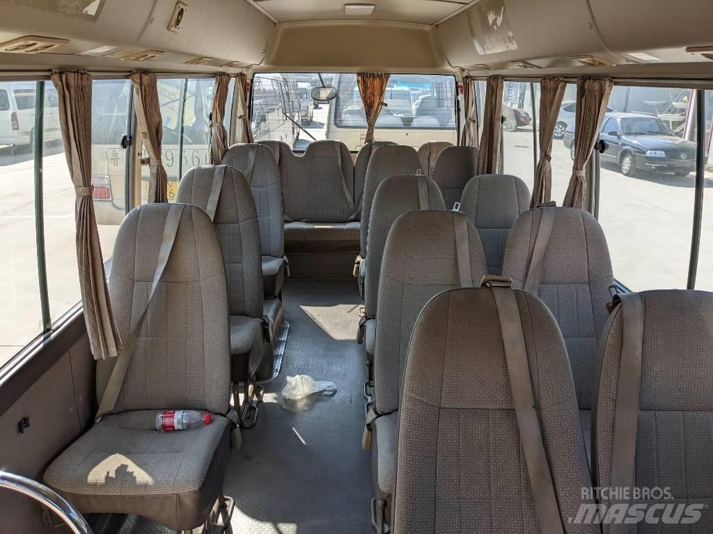 Toyota Coaster حافلة داخل المدينة