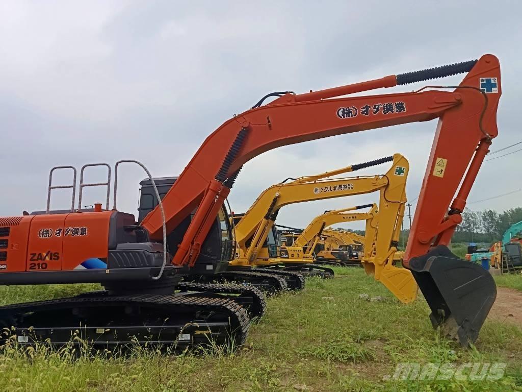 Hitachi ZX 210 حفارات زحافة