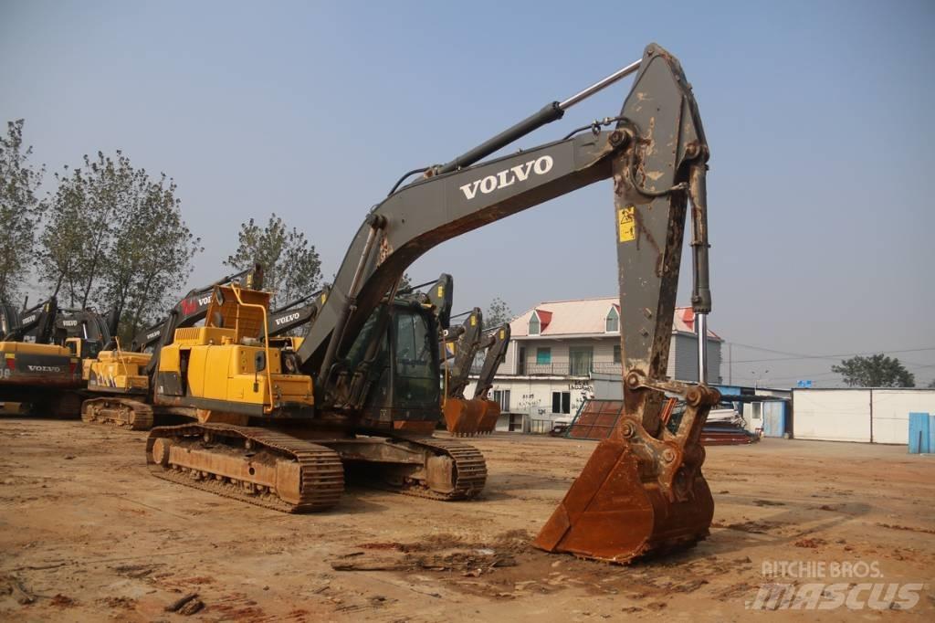 Volvo EC250 حفارات زحافة