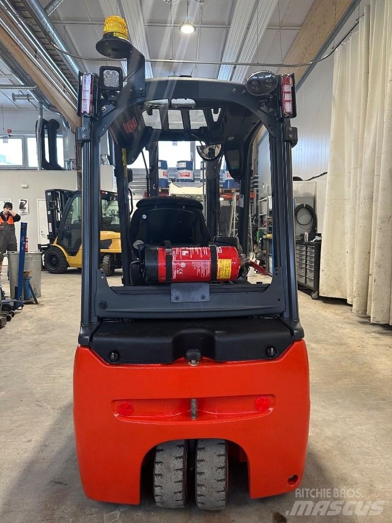 Linde E20L-02 شاحنات ذات رافعات شوكية تعمل بالكهرباء