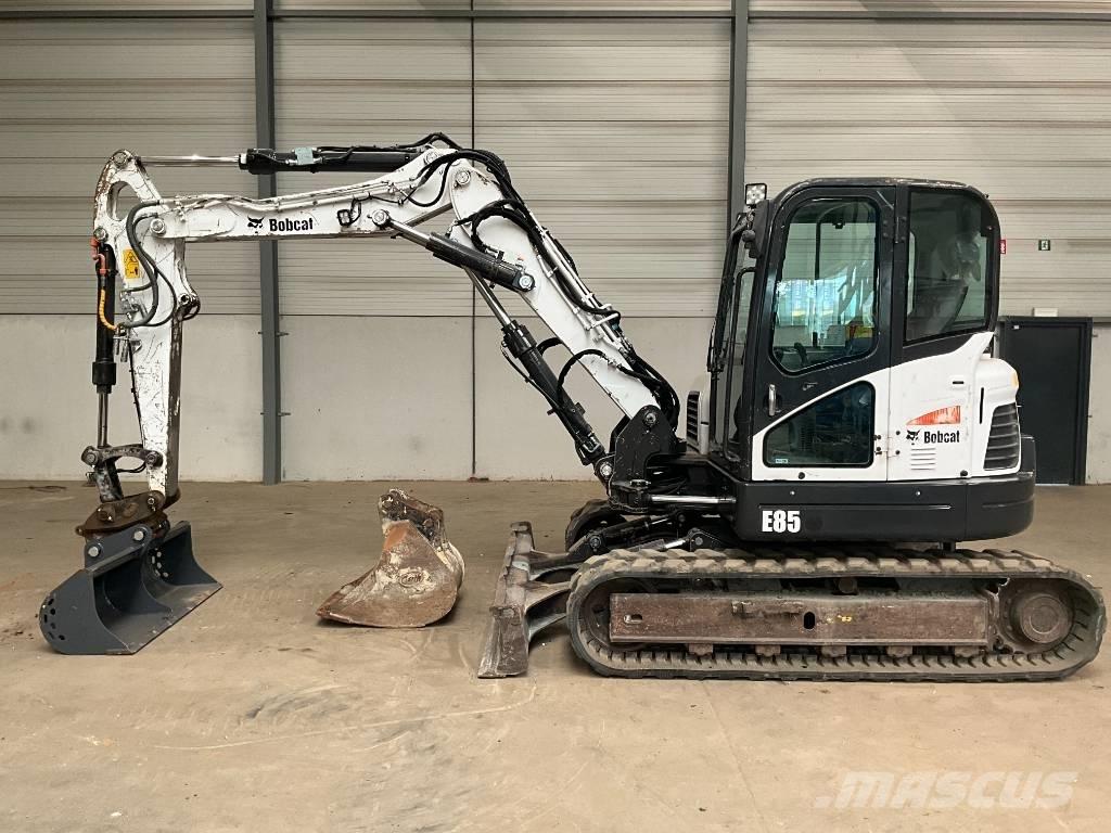 Bobcat E 85 حفارات وسط 7 طن - 12 طن
