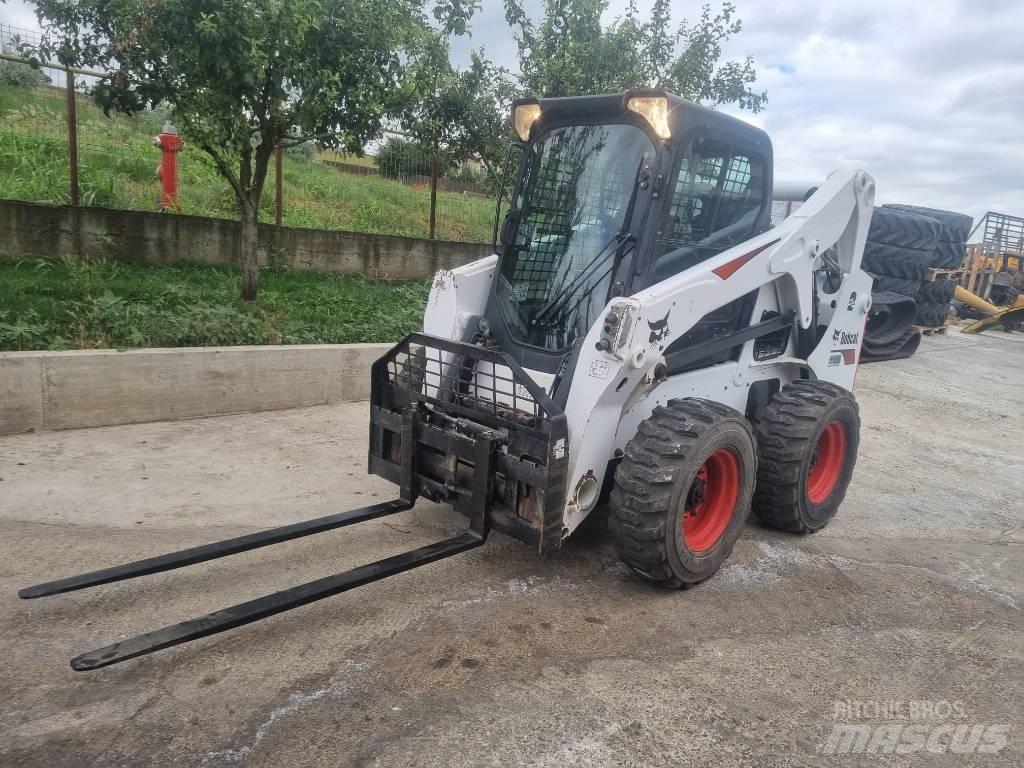 Bobcat S 650 لوادر انزلاقية التوجيه