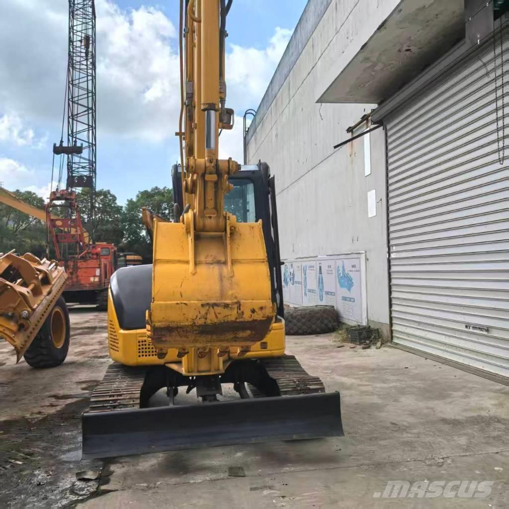 Komatsu PC 55 MR-3 حفارات زحافة