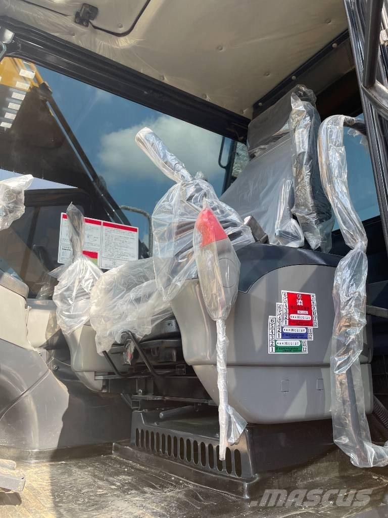 Komatsu PC 160 LC حفارات زحافة