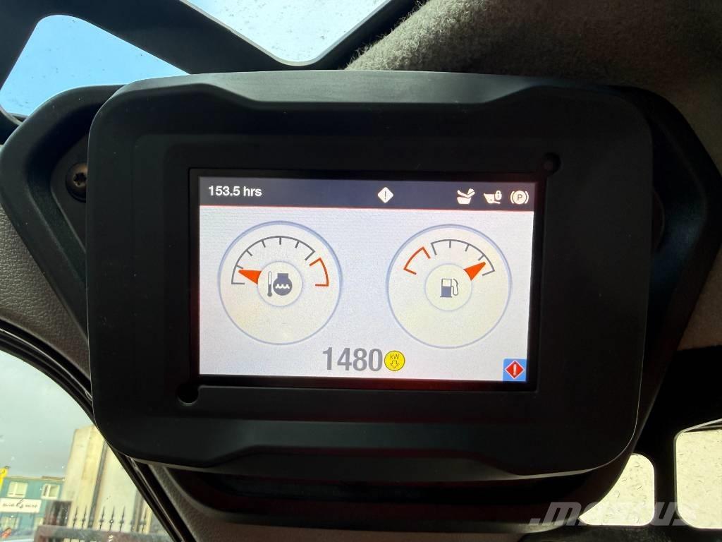 Bobcat T 76 لوادر انزلاقية التوجيه