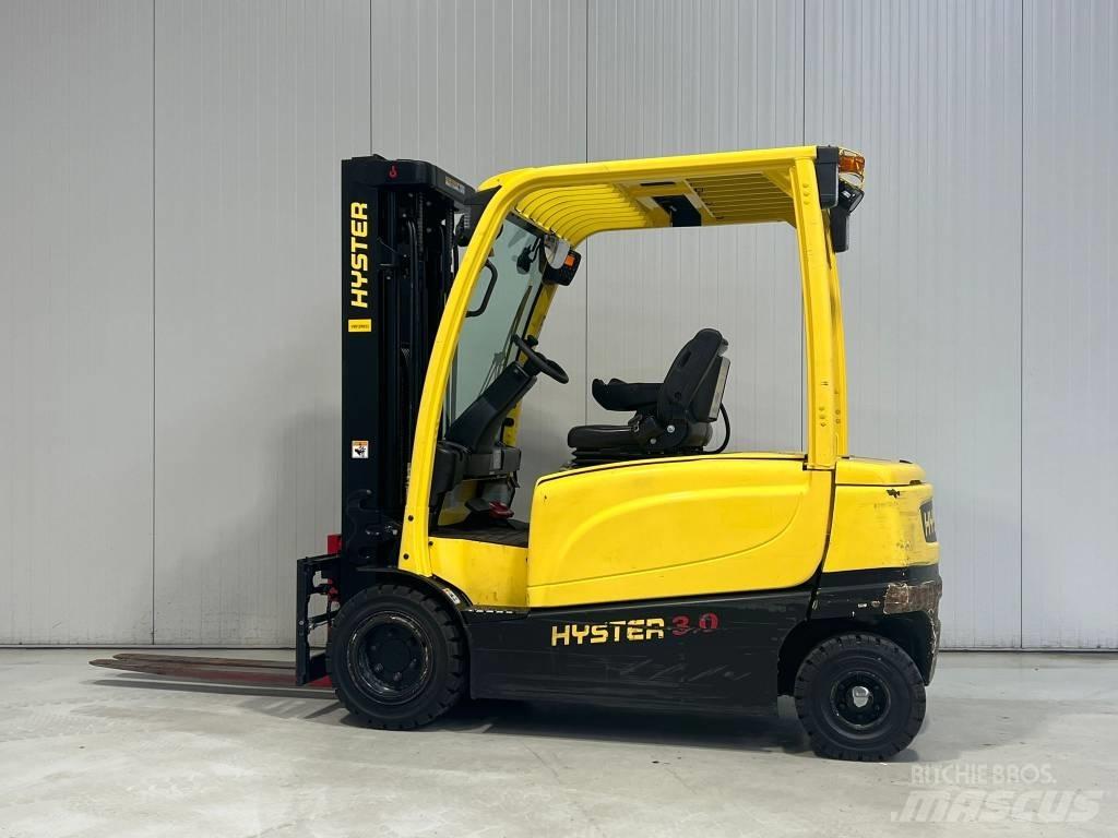 Hyster J3.0XN شاحنات ذات رافعات شوكية تعمل بالكهرباء