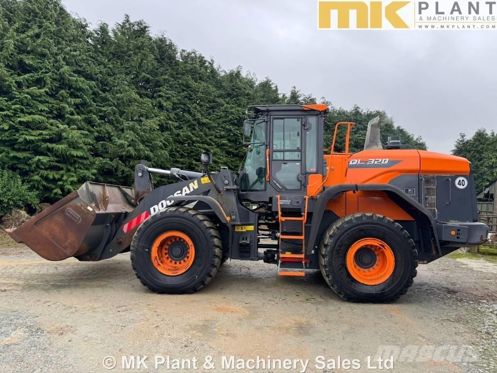 Doosan DL 320-7 لوادر بعجل