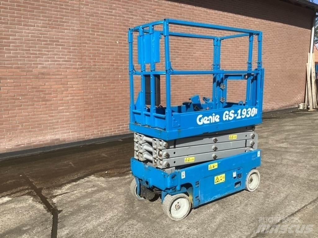 Genie GS1930 رافعات مقصية الشكل