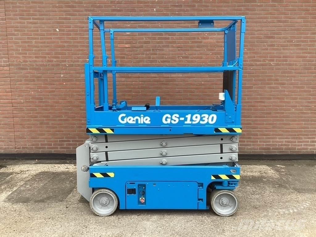 Genie GS1930 رافعات مقصية الشكل