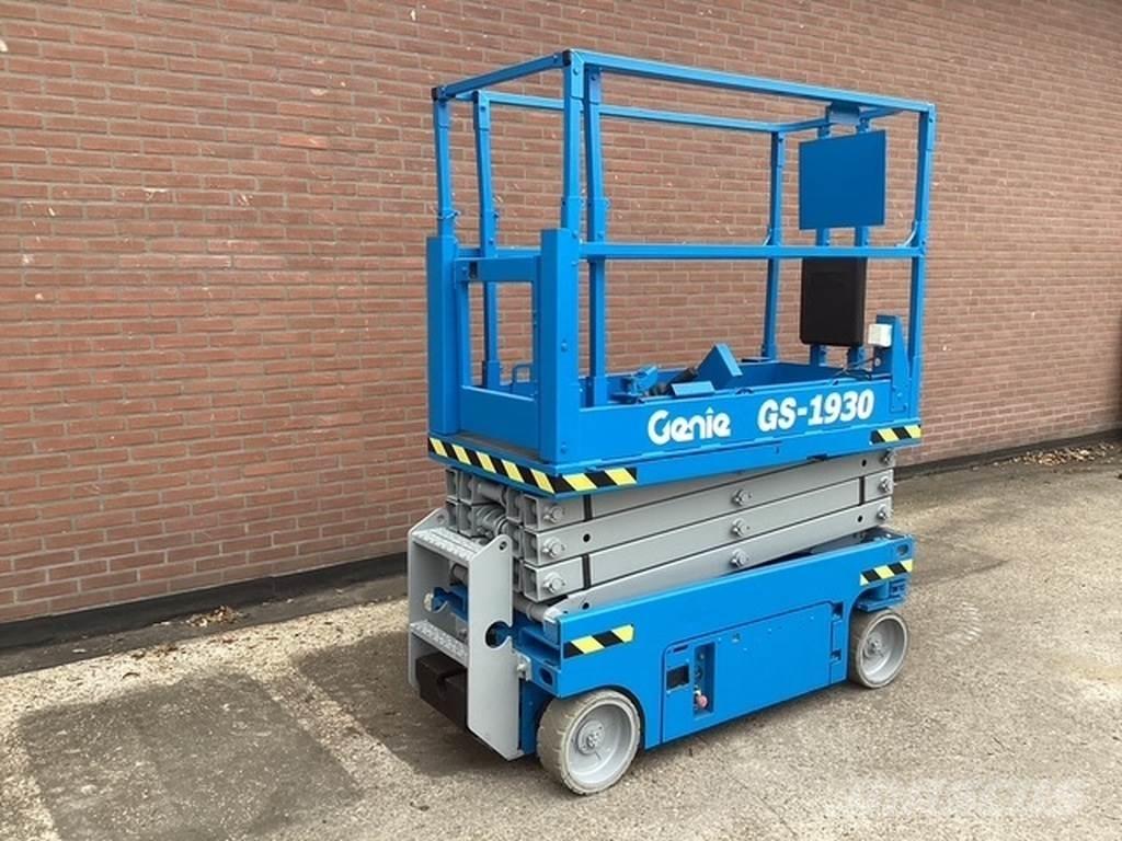 Genie GS1930 رافعات مقصية الشكل