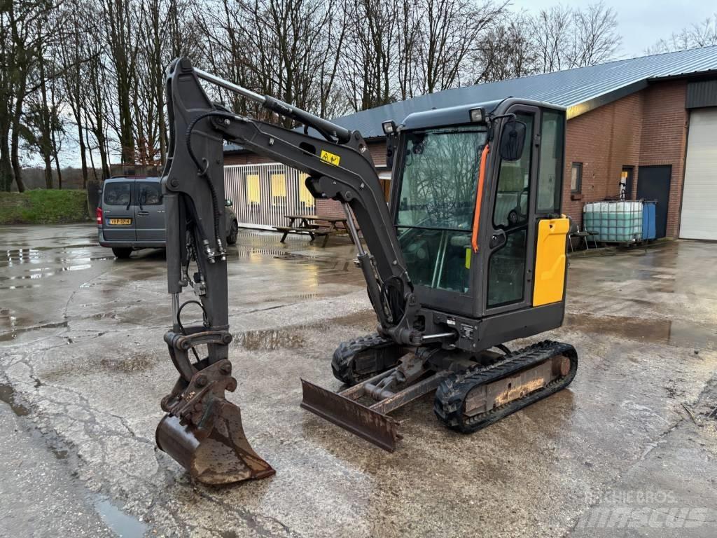 Volvo EC 20 E حفارات صغيرة أقل من 7 طن (حفارات صغيرة)