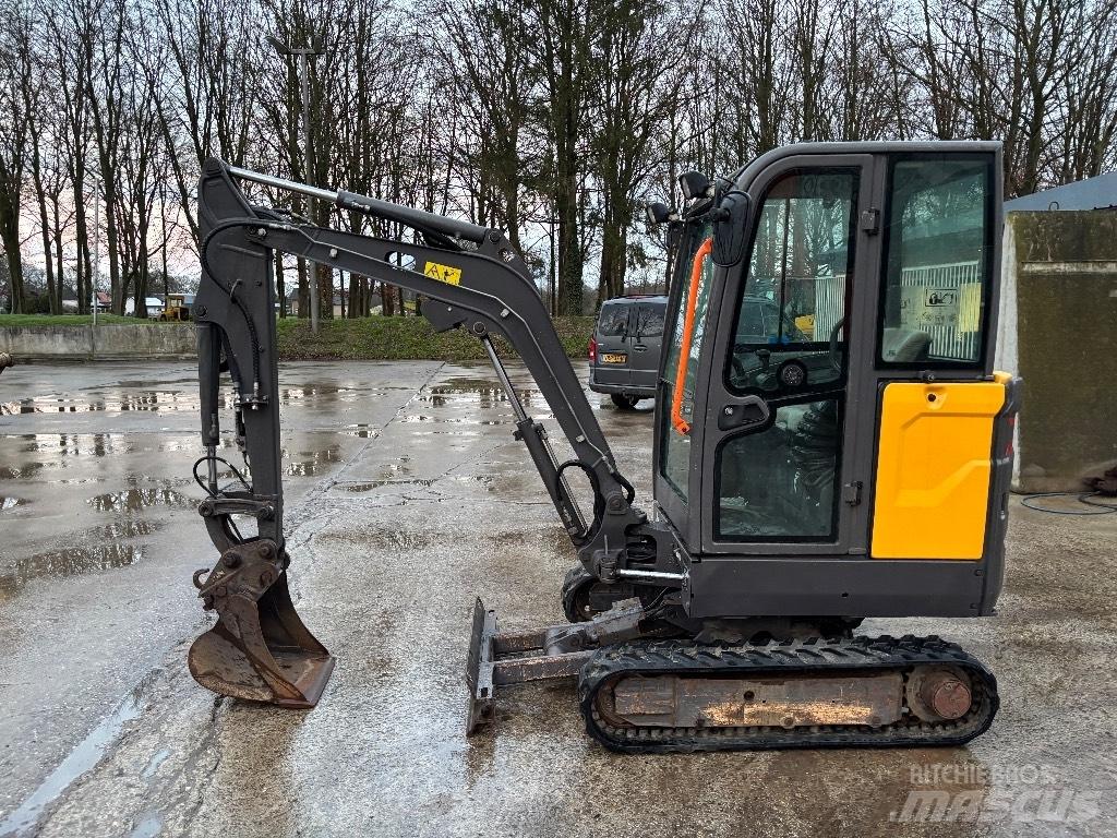 Volvo EC 20 E حفارات صغيرة أقل من 7 طن (حفارات صغيرة)