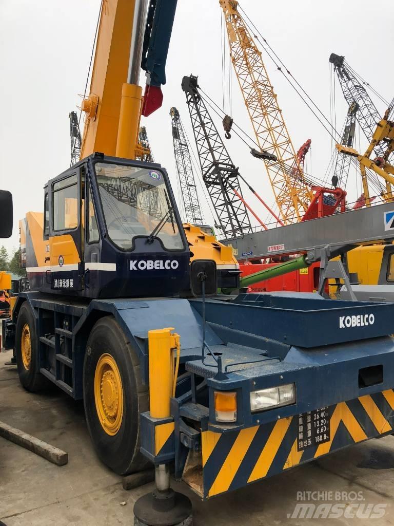 Kobelco RK 250 رافعات الطرق الوعرة