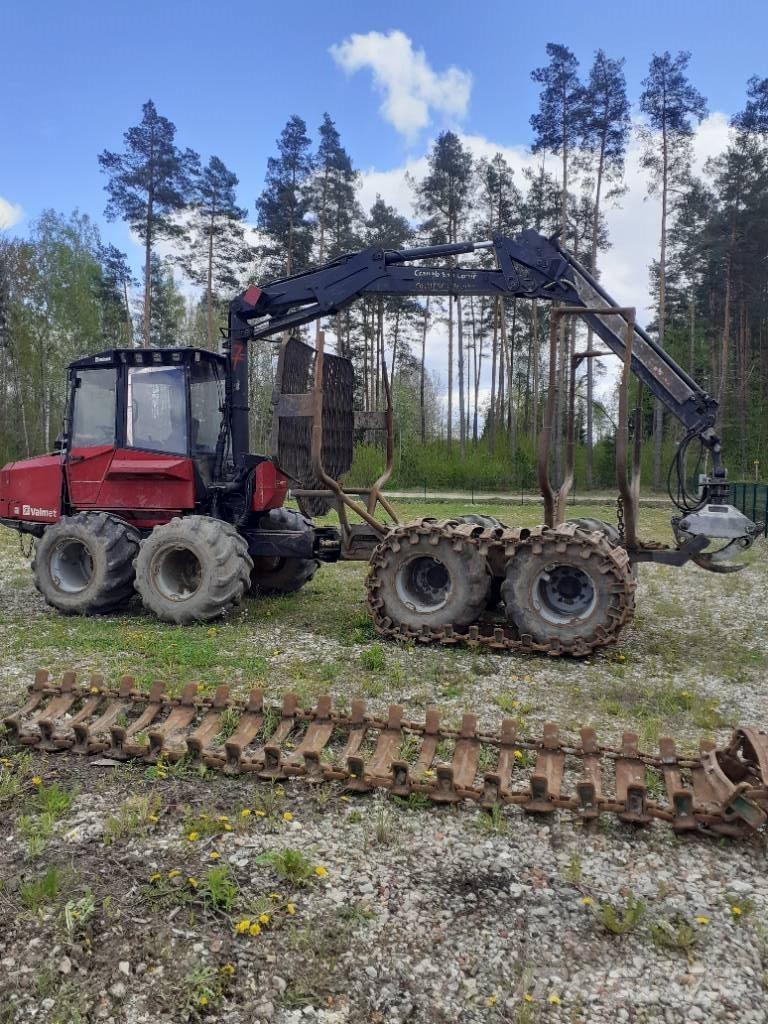 Valmet 820 شاحنات