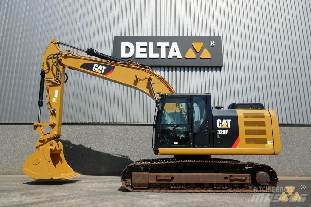 CAT 320FL حفارات زحافة