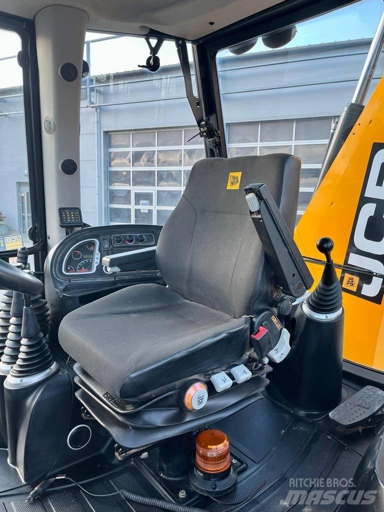 JCB 3 CX لوادر ذات جرافات عكسية