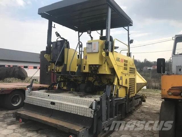 ABG Titan 326 معدات السفلتة