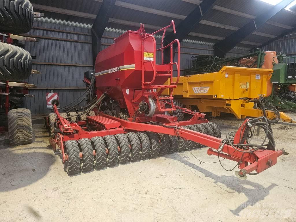 Horsch Pronto 4 DC مثاقيب مدمجة