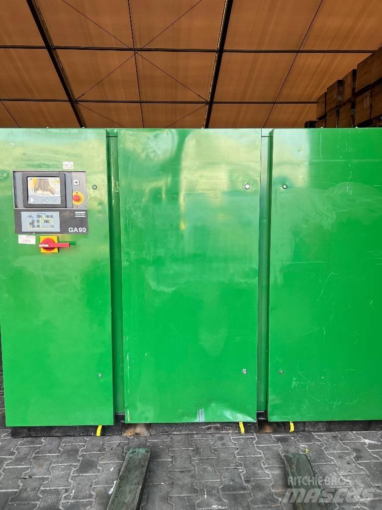Atlas Copco GA 90 مكابس