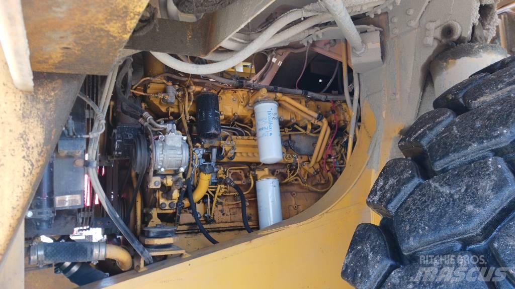 Komatsu 405 شاحنات المخلفات الصلبة