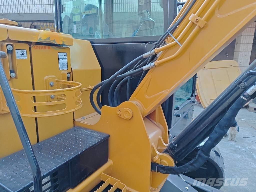 CAT 305.5E2 حفارات صغيرة أقل من 7 طن (حفارات صغيرة)