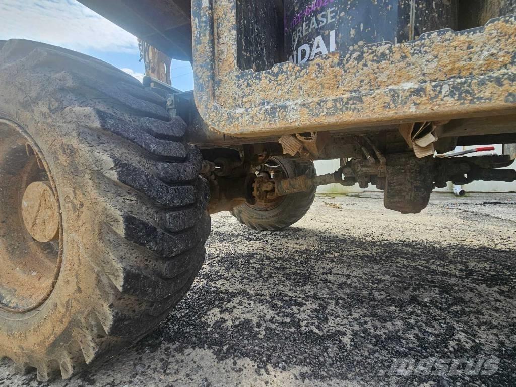 Hyundai HW60 حفارات بعجل