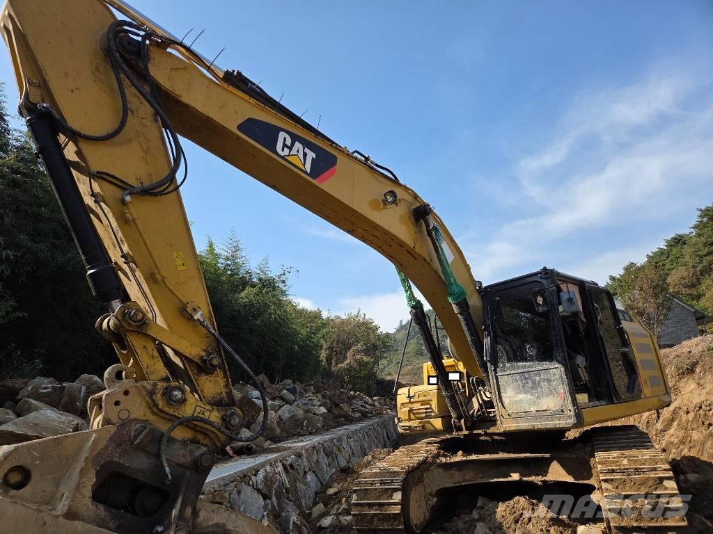 CAT 330FL حفارات زحافة