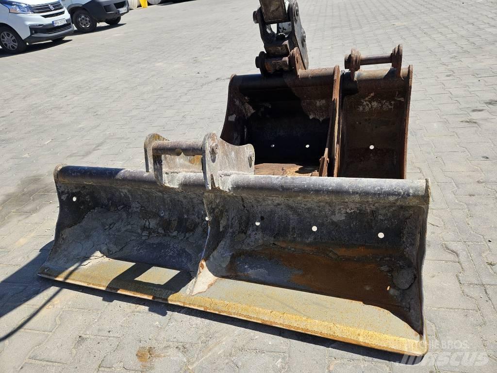 Takeuchi TB 235 حفارات صغيرة أقل من 7 طن (حفارات صغيرة)