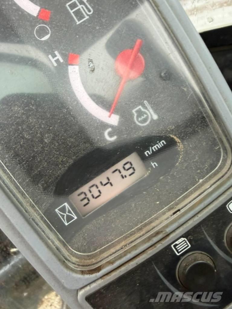 Kubota U 27-4 حفارات صغيرة أقل من 7 طن (حفارات صغيرة)