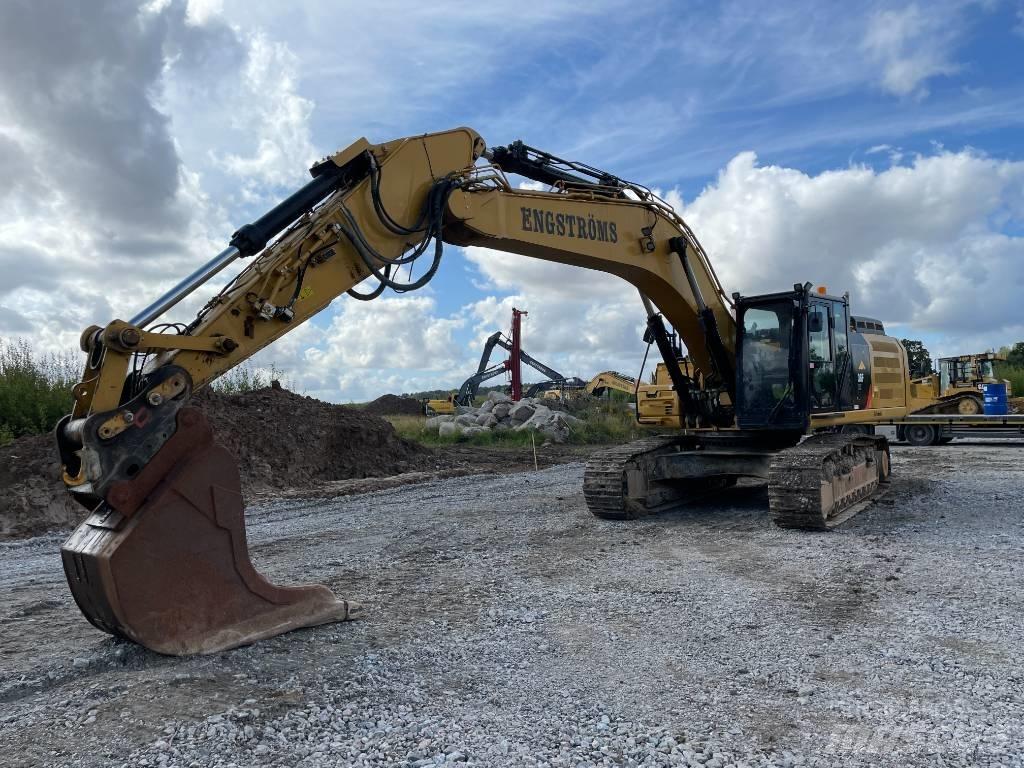 CAT 336 FLXE حفارات زحافة