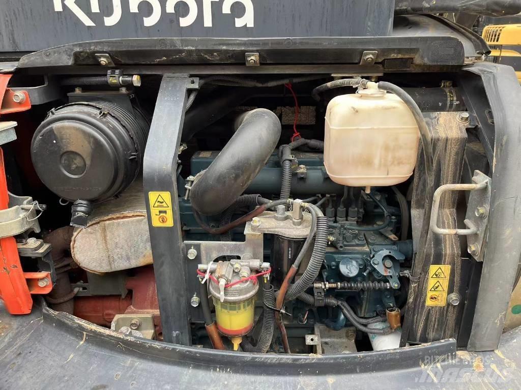 Kubota KX155-5 حفارات زحافة