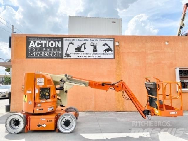 JLG E 300 AJP أخرى