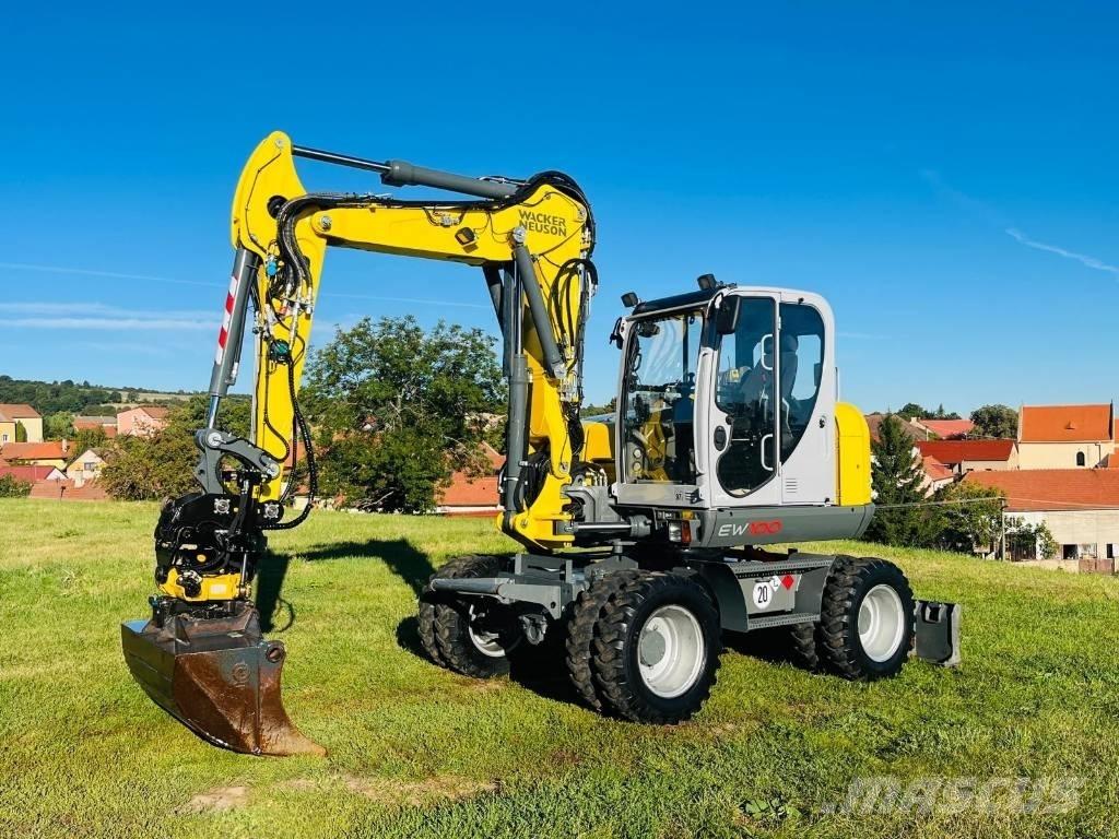 Wacker Neuson EW 100 حفارات بعجل