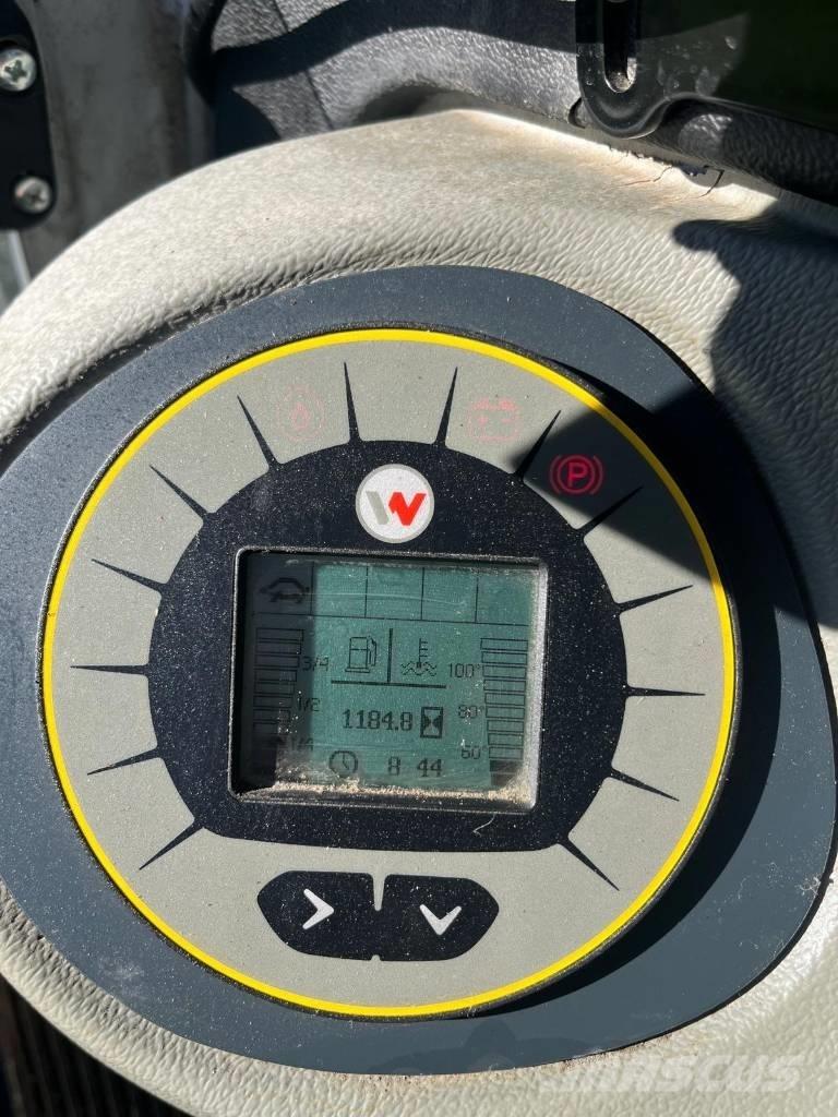 Wacker Neuson EW 100 حفارات بعجل