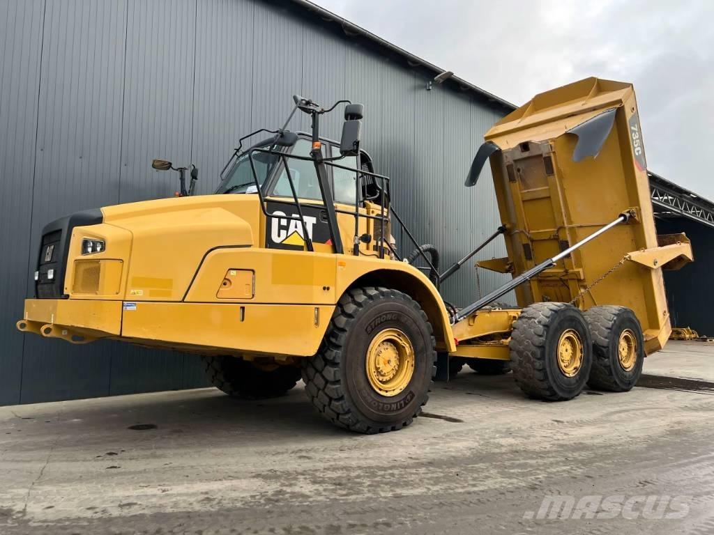 CAT 735C ساحبات مفصلية
