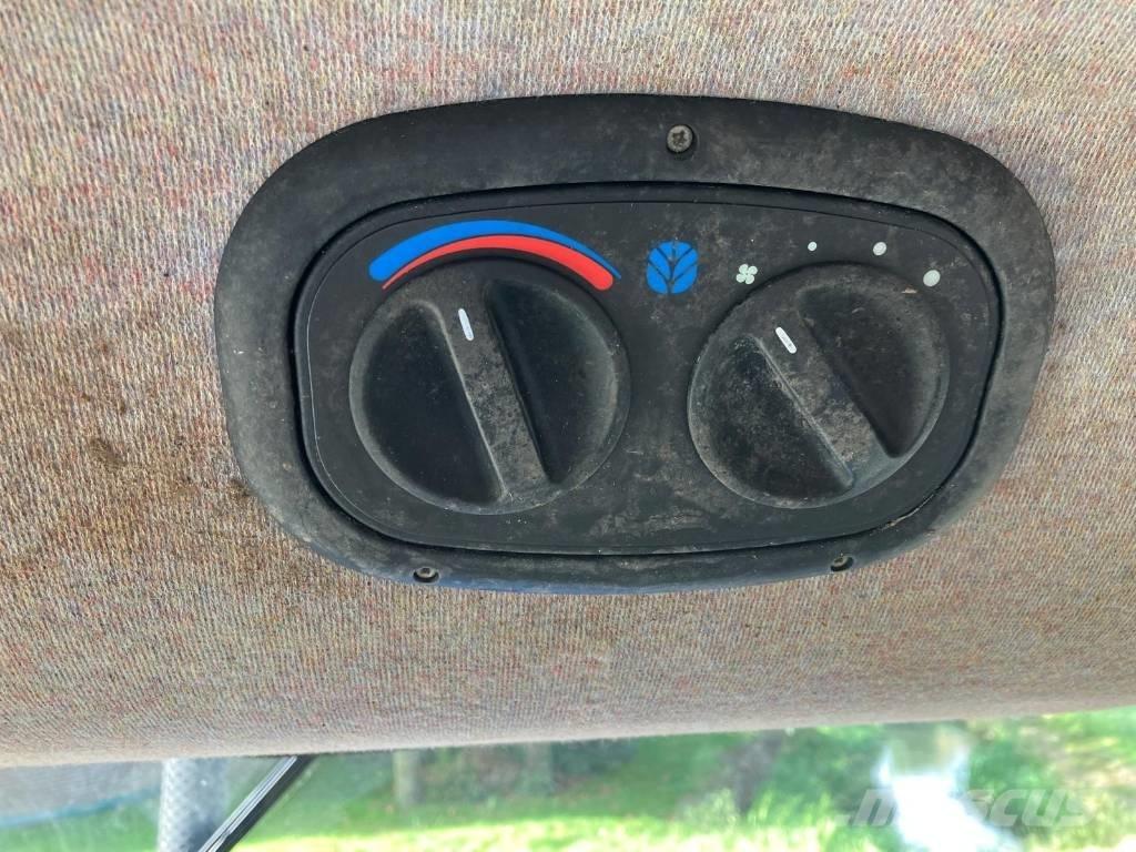 New Holland TN 65 D الجرارات