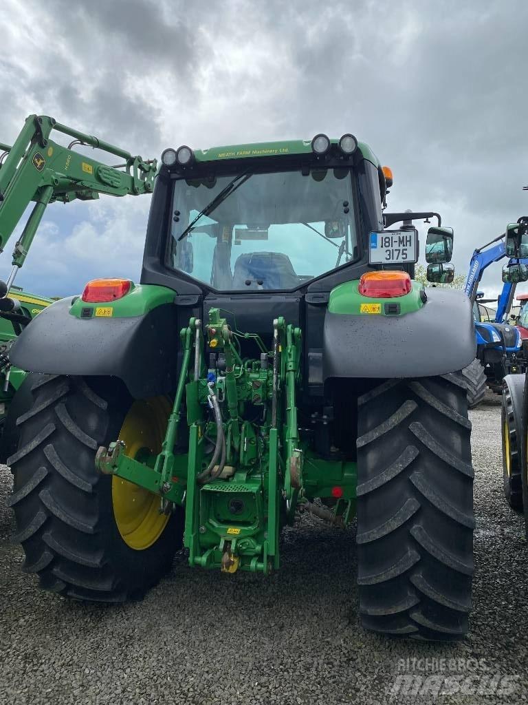 John Deere 6120 M الجرارات