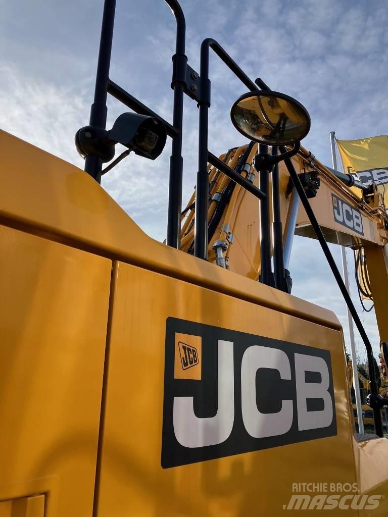 JCB 220X حفارات زحافة