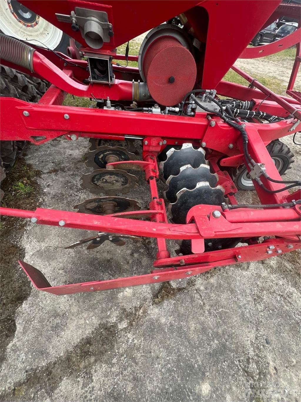 Horsch Pronto 3 DC مثاقيب