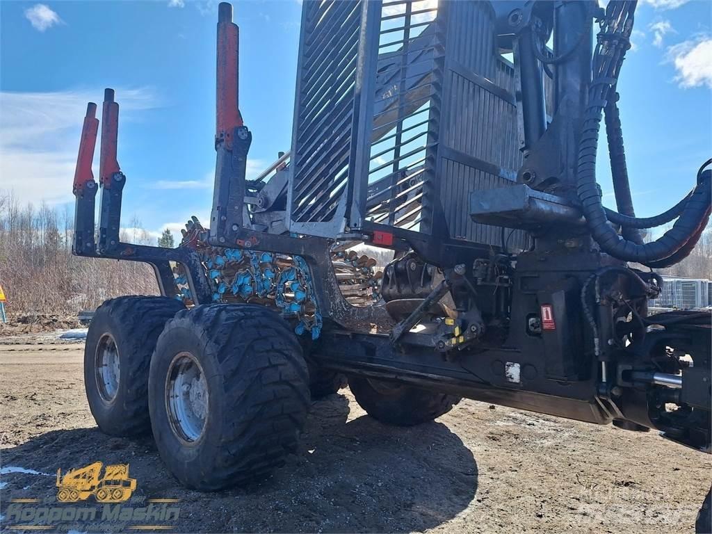 Komatsu 895 حصادات