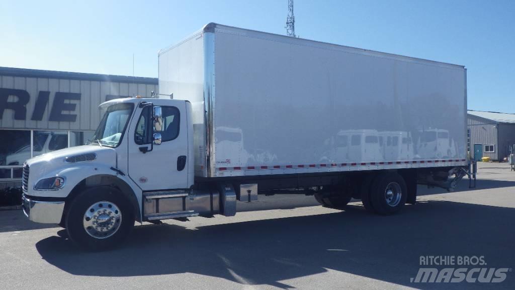 Freightliner M2 106 شاحنات ذات هيكل صندوقي