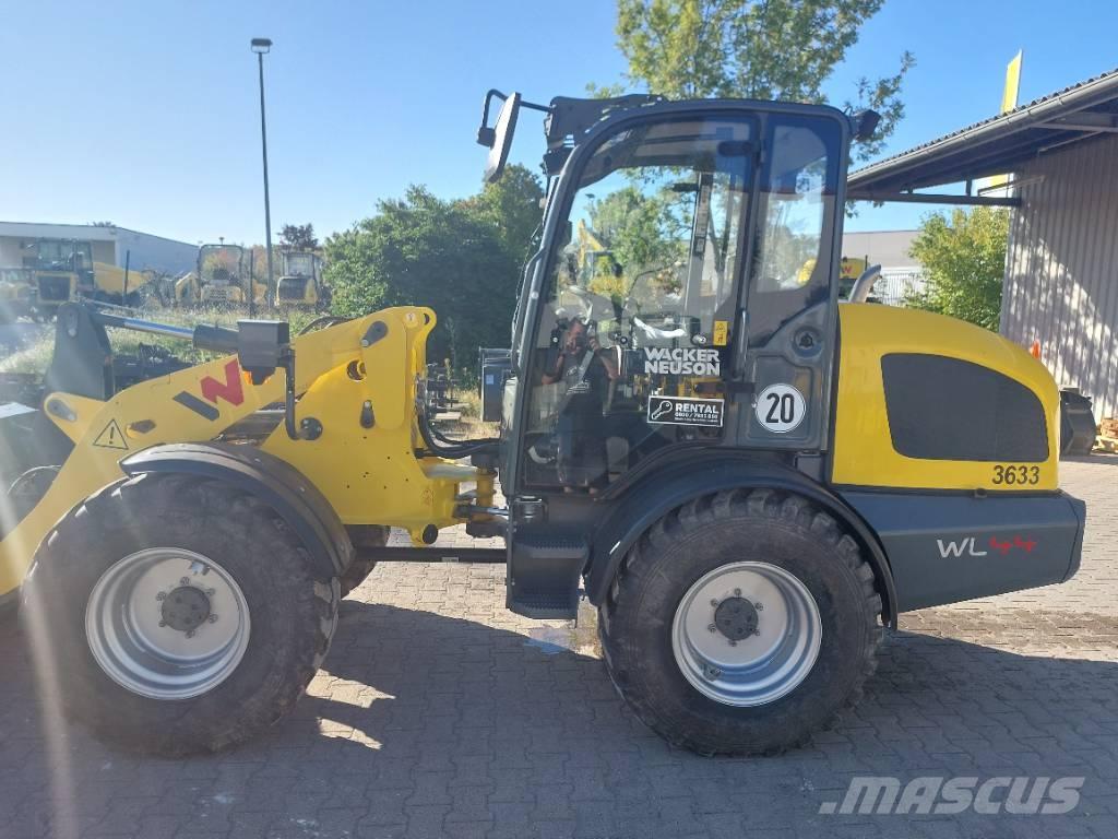 Wacker Neuson WL44 لوادر بعجل