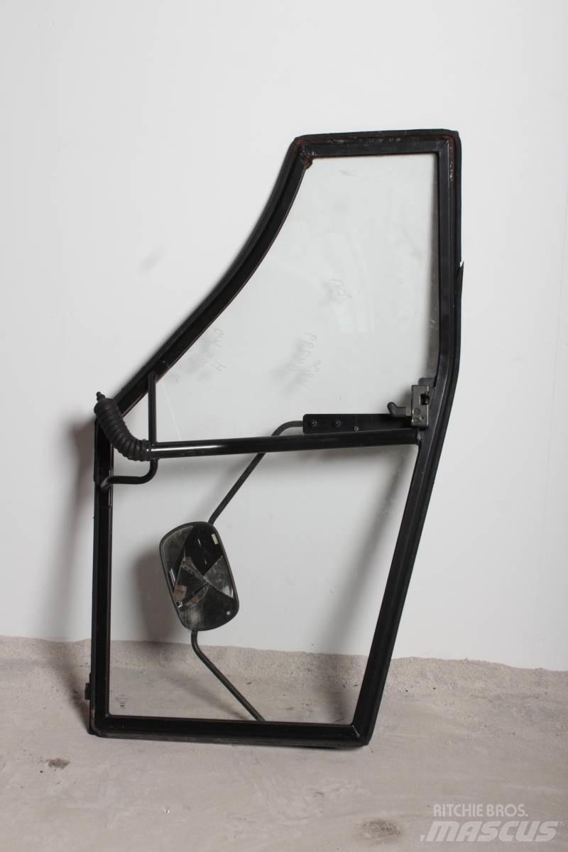 Ford 4830 Doors كابينة والداخلية