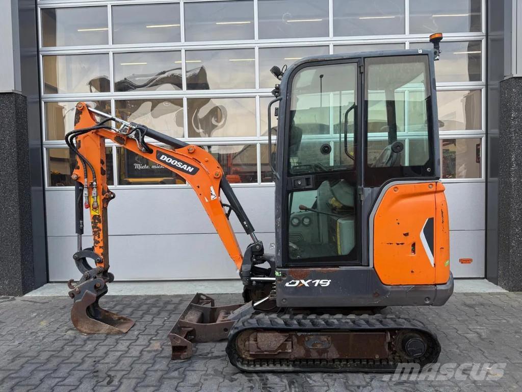 Doosan DX19 حفارات صغيرة أقل من 7 طن (حفارات صغيرة)