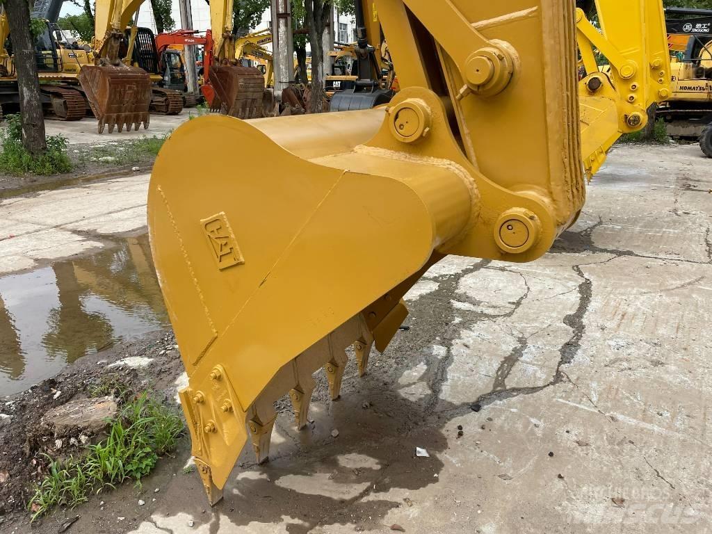 CAT 320 C L حفارات زحافة